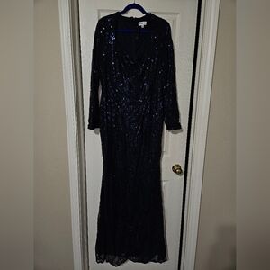 Elegant Dark Blue Sequin Evening Gown